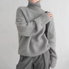 Estelle - Women's Cashmere Turtleneck Sweater with Ribbed Cuffs